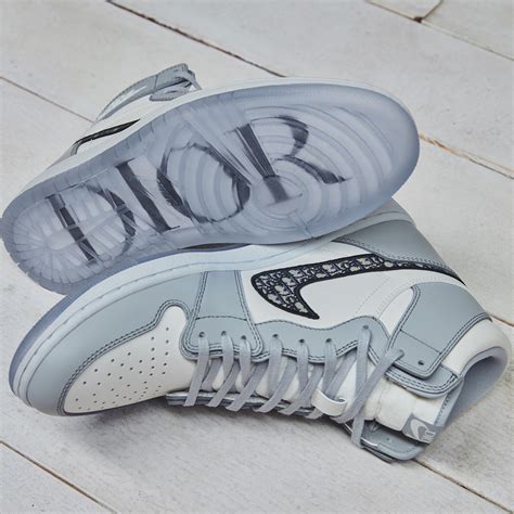 air jordan dior 1 raffle|How To Buy AIR DIOR Jordan 1 Shoes.